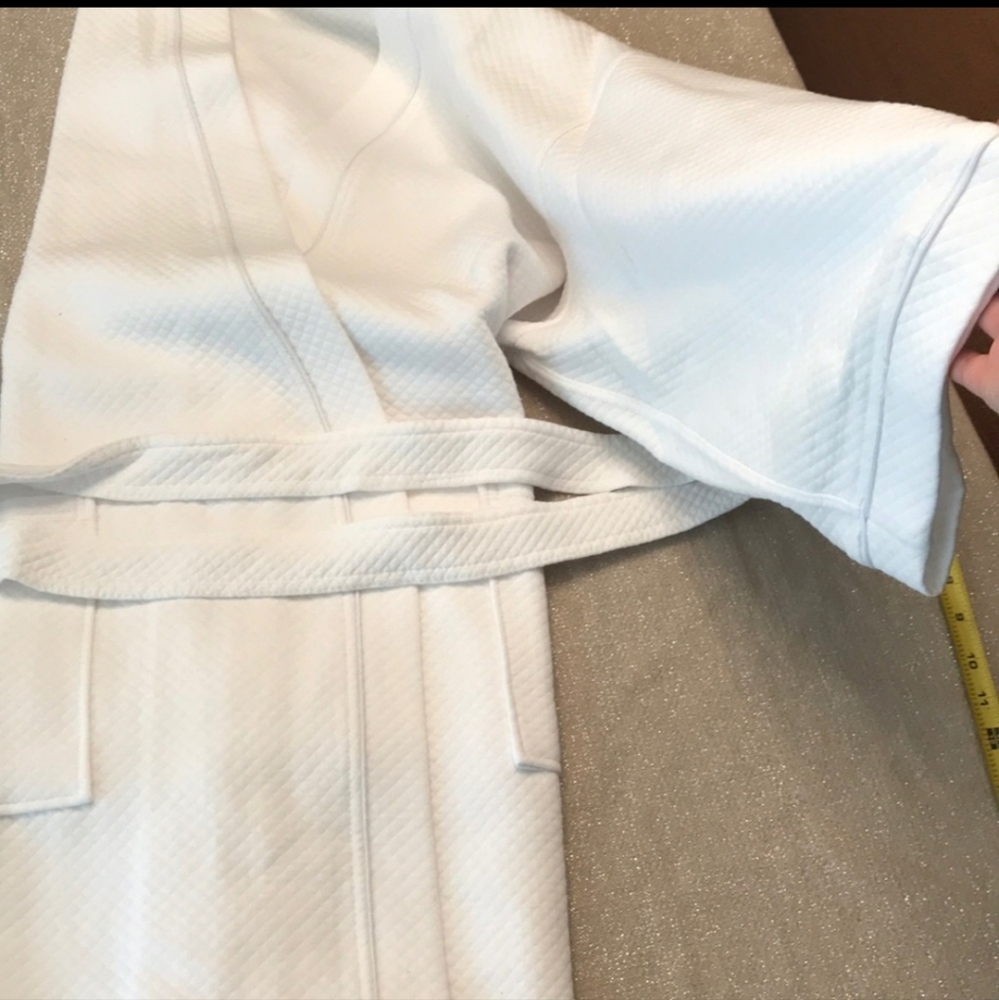 Ty-emerald collection Kimono robe white